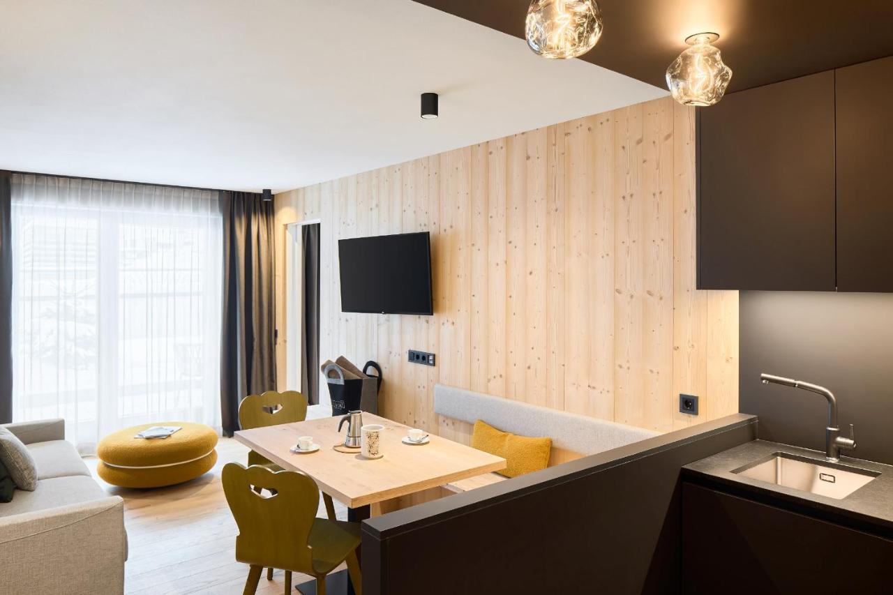 Movi Family Apart-Hotel ****S Corvara In Badia Ngoại thất bức ảnh